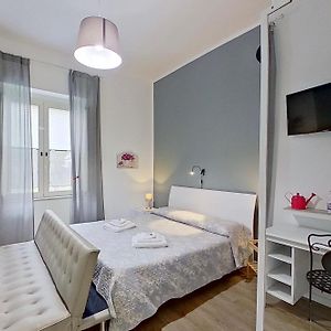 Camera con letto king size